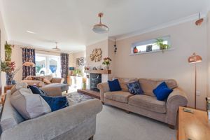 Lounge- click for photo gallery